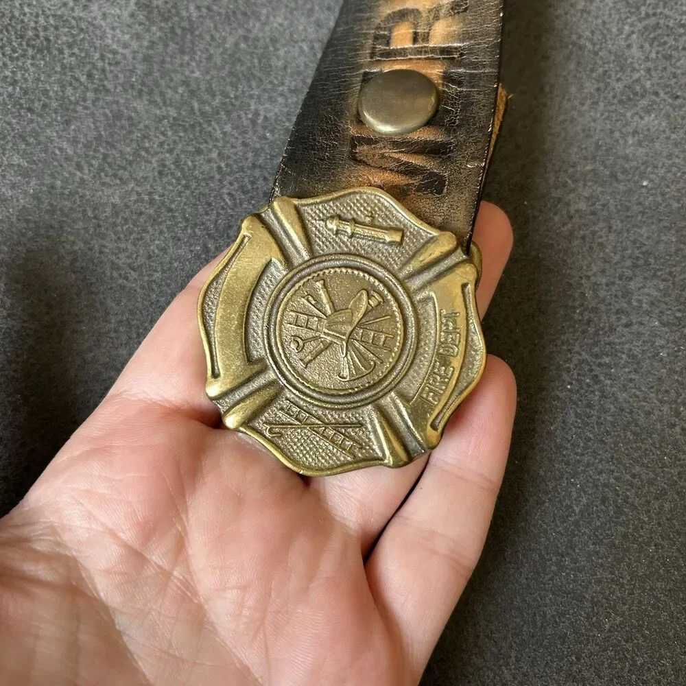 Vtg Americas Firefighters Mens Genuine Leather Belt Gold Buckle Fire Dept READ**
